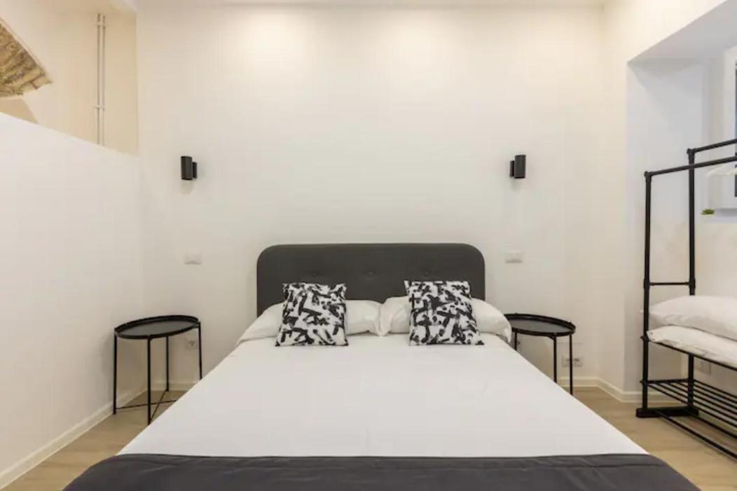 Historical Workshop Apartment - Fico โรม ภายนอก รูปภาพ