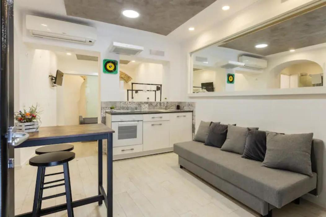 Historical Workshop Apartment - Fico โรม ภายนอก รูปภาพ